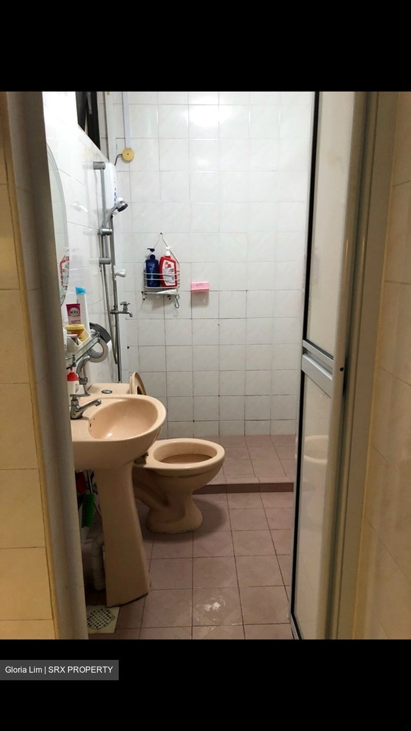 Choa Chu Kang Avenue 2 (Choa Chu Kang),  #397654791